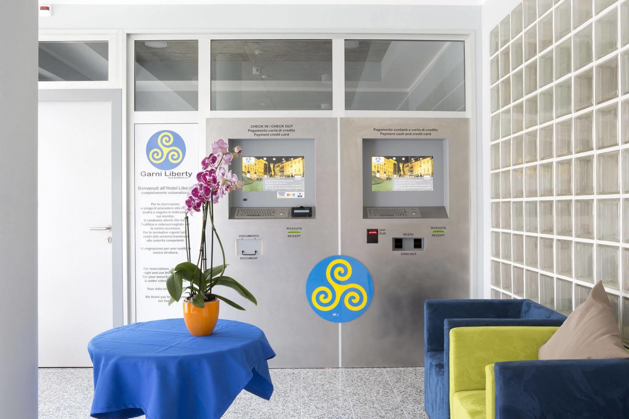 Hotel Liberty Self Check-In 贝林佐拉 外观 照片
